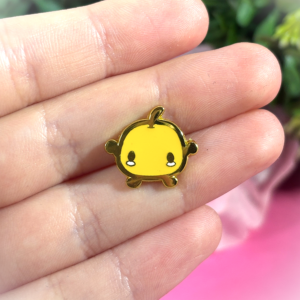 Przypinka Metalowa „Junimo #3 Żółty” – inspirowana Stardew Valley
