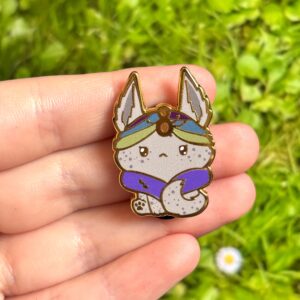 Kocia Metalowa Przypinka „Chibi Kot Lest” - Inspirowana Arcane
